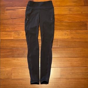 Lululemon leggings with mesh scalloped edges